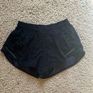 Lululemon hotty hot 2 inch low rise shorts
